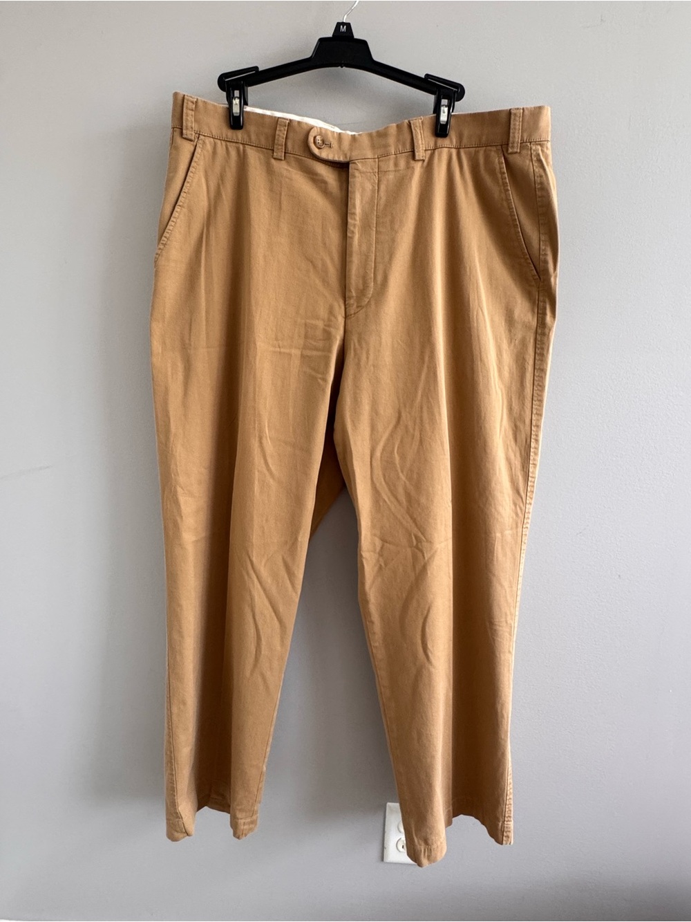 HILTL Men’s Khaki flat front chino pants 34 x 29